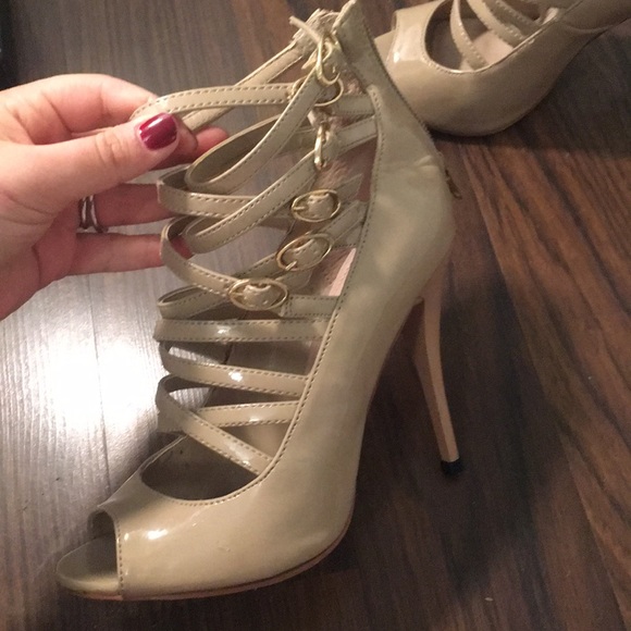 Steve Madden Raige Nude Strappy Peep-toe Pumps - Picture 2 of 4